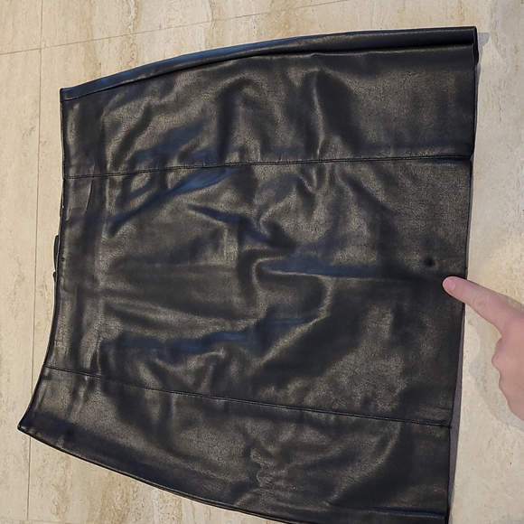 Faux leather h&m miniskirt - Picture 5 of 5